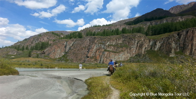 Tour Nature Outdoor Camp Tours Travel in Altai Mountains Image 11