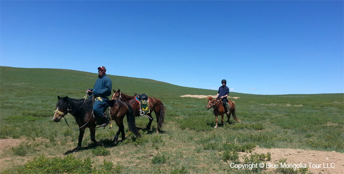 Tour Riding Active Travel Horse Riding Khangai Park Image 7